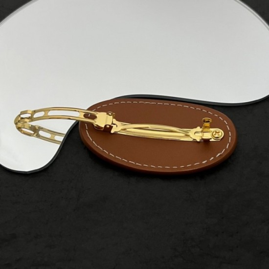 2023SS hair ornaments are gaining popularity! Fashionable new CELINE Celine 2023SS hair ornaments are gaining popularity! Fashionable new CELINE Celine