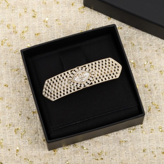 2023SS hair ornament Popular item in magazines CHANEL Chanel 2023SS hair ornament Popular item in magazines CHANEL Chanel