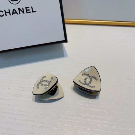 2023SS hair ornament trendy coordination CHANEL Chanel 2023SS hair ornament trendy coordination CHANEL Chanel