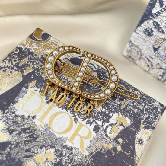 DIOR Latest advance fashionable logo 2023FW hair ornament DIOR Latest advance fashionable logo 2023FW hair ornament