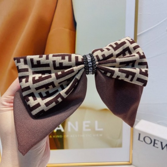 2023SS Hair Ornament New FENDI Fendi perfect for early spring and summer 2023SS Hair Ornament New FENDI Fendi perfect for early spring and summer