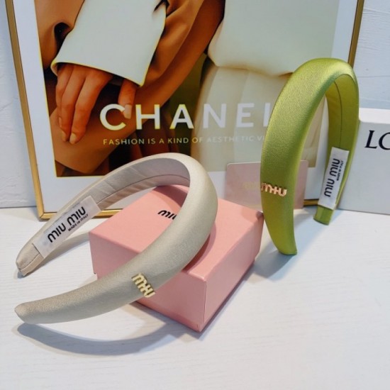 2023SS hair ornament enjoy casual fashion MIU MIU 2023SS hair ornament enjoy casual fashion MIU MIU