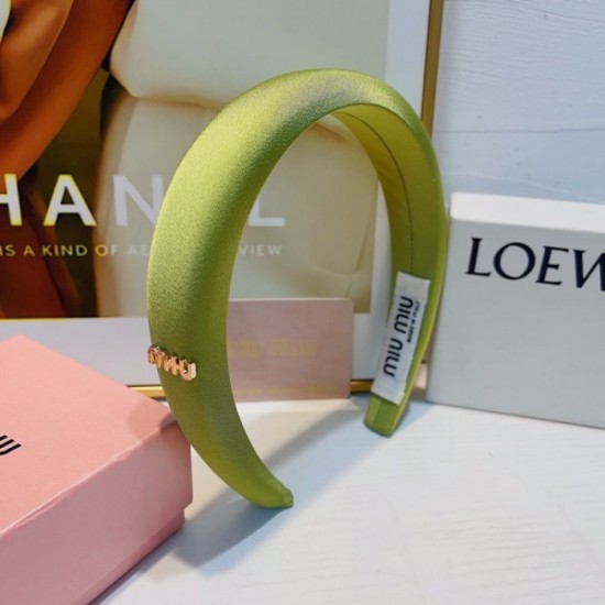 2023SS hair ornament enjoy casual fashion MIU MIU 2023SS hair ornament enjoy casual fashion MIU MIU