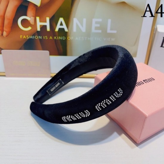 2023SS hair ornament MIU MIU feel the latest trends MIU MIU 2023SS hair ornament MIU MIU feel the latest trends MIU MIU