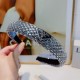 2023SS hair ornament PRADA Prada with the impression of a fashionable senior 2023SS hair ornament PRADA Prada with the impression of a fashionable senior