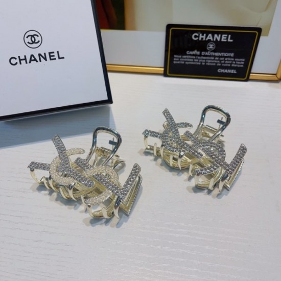 2023SS hair ornament super rare item YSL Yves Saint Laurent 2023SS hair ornament super rare item YSL Yves Saint Laurent