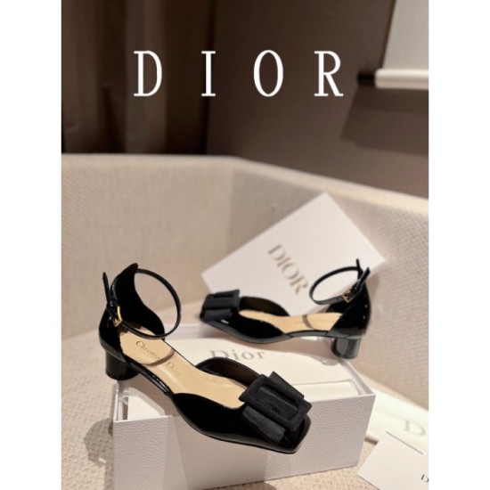 2023SS pumps The new work DIOR Dior that has gained tremendous popularity 2023SS pumps The new work DIOR Dior that has gained tremendous popularity