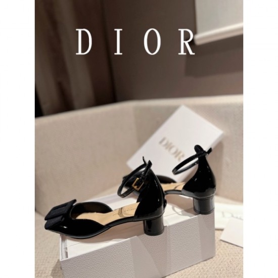 2023SS pumps The new work DIOR Dior that has gained tremendous popularity 2023SS pumps The new work DIOR Dior that has gained tremendous popularity