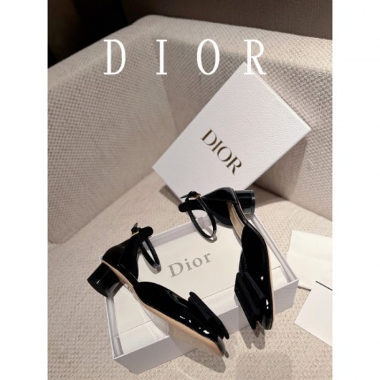 2023SS pumps The new work DIOR Dior that has gained tremendous popularity 2023SS pumps The new work DIOR Dior that has gained tremendous popularity