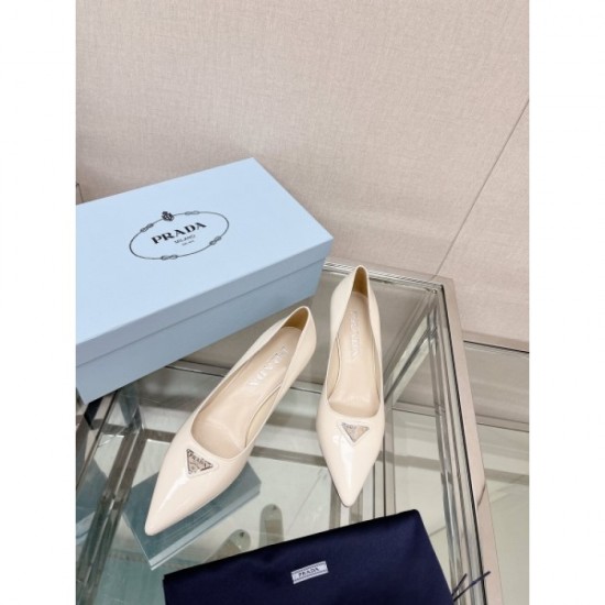 Finished in a sexy style High heels 2023SS PRADA Prada Finished in a sexy style High heels 2023SS PRADA Prada