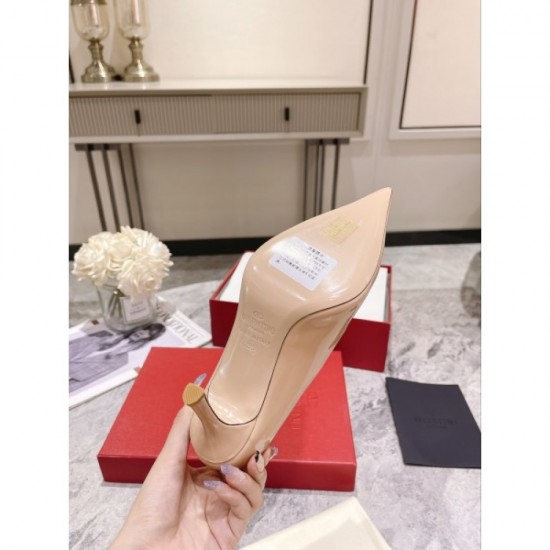 VALENTINO Valentino pumps 2023AW I want to pay particular attention VALENTINO Valentino pumps 2023AW I want to pay particular attention