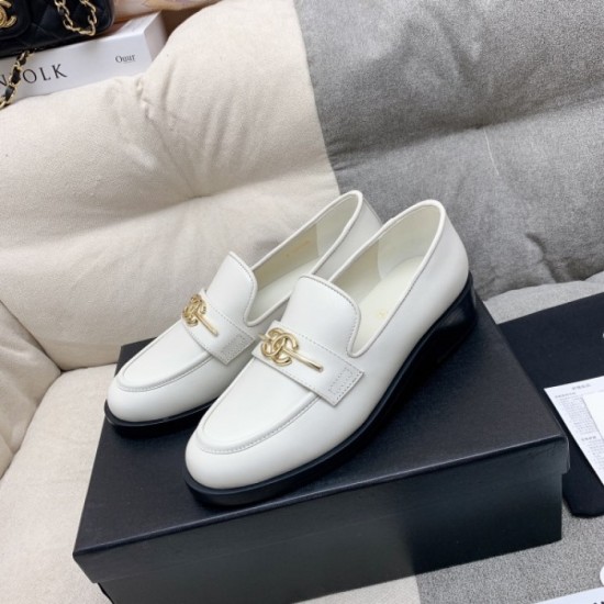 CHANEL Chanel casual shoes 2023AW trend feeling is plentiful CHANEL Chanel casual shoes 2023AW trend feeling is plentiful
