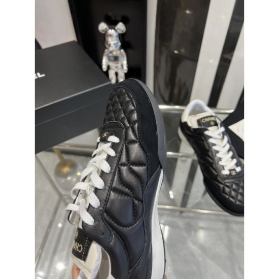 CHANEL This winter's new 2023FW casual shoes that attract attention CHANEL This winter's new 2023FW casual shoes that attract attention
