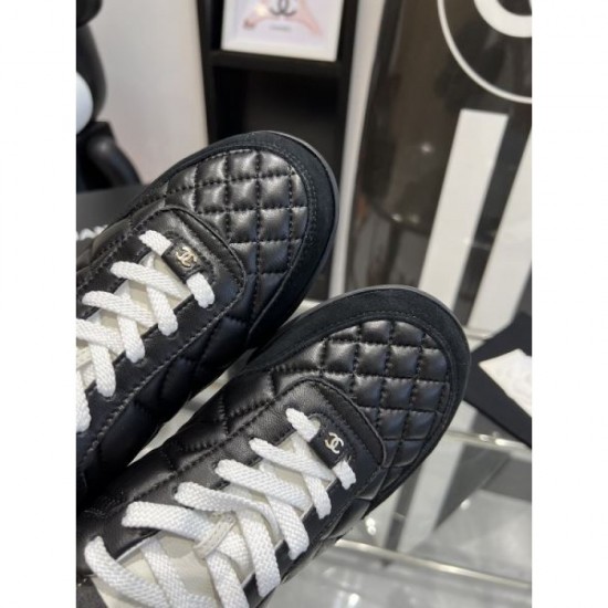 CHANEL This winter's new 2023FW casual shoes that attract attention CHANEL This winter's new 2023FW casual shoes that attract attention