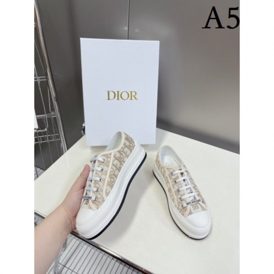 2023SS casual shoes Summer new work with a sense of stability DIOR Dior 2023SS casual shoes Summer new work with a sense of stability DIOR Dior
