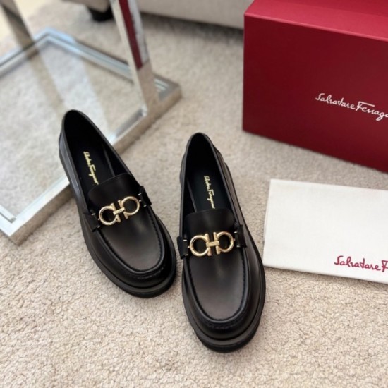 2023SS casual shoes sold out early FERRAGAMO Salvatore Ferragamo 2023SS casual shoes sold out early FERRAGAMO Salvatore Ferragamo