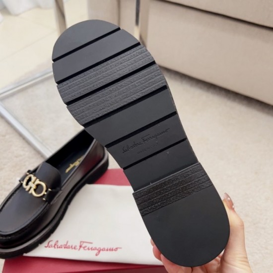2023SS casual shoes sold out early FERRAGAMO Salvatore Ferragamo 2023SS casual shoes sold out early FERRAGAMO Salvatore Ferragamo