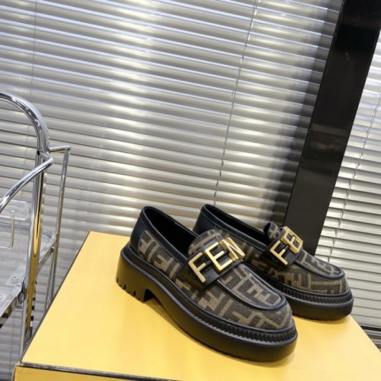 FENDI Fendi casual shoes 2023AW miracle sale special price! FENDI Fendi casual shoes 2023AW miracle sale special price!
