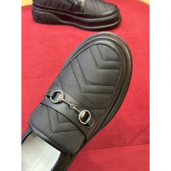 GUCCI Gucci Casual Shoes 2023AW Enliven the winter mood GUCCI Gucci Casual Shoes 2023AW Enliven the winter mood