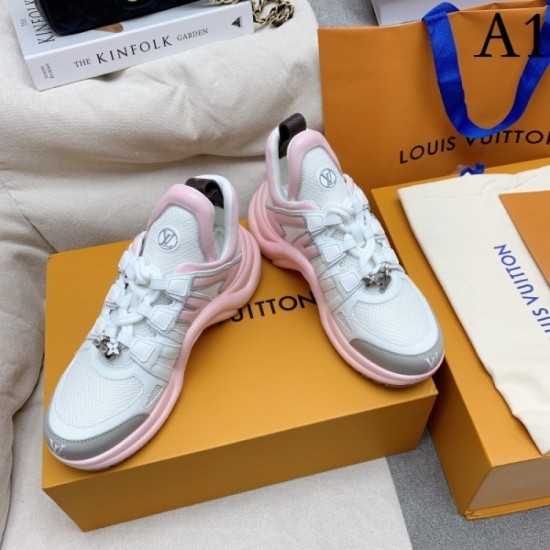 This year's most popular casual shoes 2023SS LOUIS VUITTON Louis Vuitton This year's most popular casual shoes 2023SS LOUIS VUITTON Louis Vuitton
