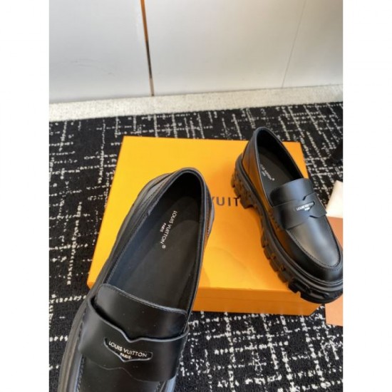 LOUIS VUITTON Louis Vuitton Trendy Frontline 2023FW Casual Shoes LOUIS VUITTON Louis Vuitton Trendy Frontline 2023FW Casual Shoes