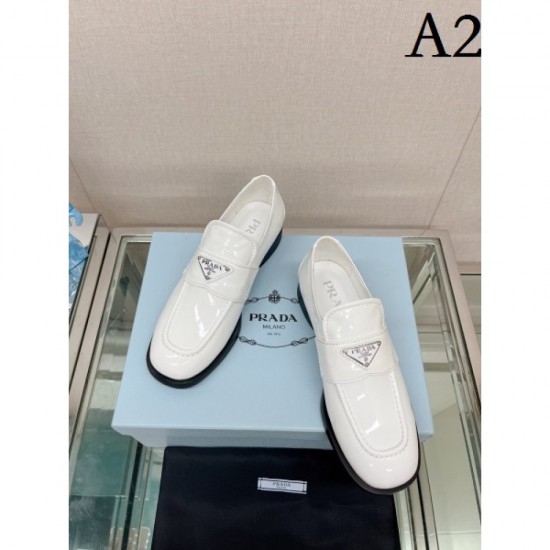 I want to buy more this year! Casual shoes 2023SS PRADA Prada I want to buy more this year! Casual shoes 2023SS PRADA Prada