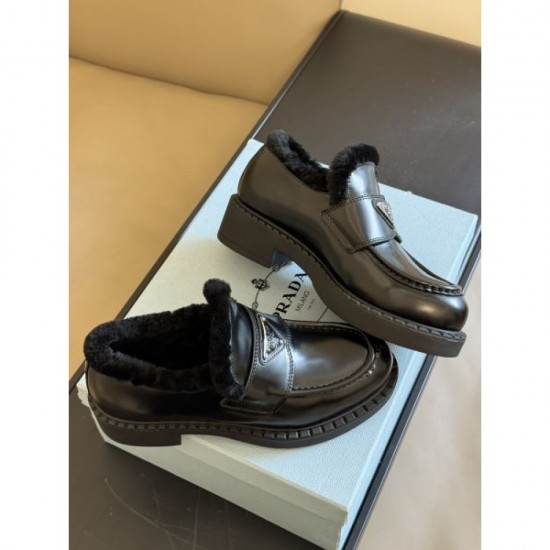 PRADA Brand not yet landed in Japan 2023FW Casual shoes PRADA Brand not yet landed in Japan 2023FW Casual shoes