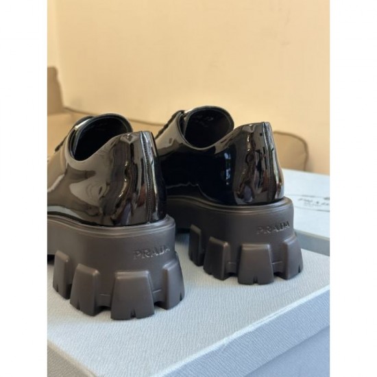 PRADA Prada 2023FW casual shoes that exude a mature impression PRADA Prada 2023FW casual shoes that exude a mature impression