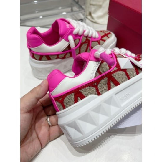 High utilization casual shoes 2023SS VALENTINO Valentino High utilization casual shoes 2023SS VALENTINO Valentino