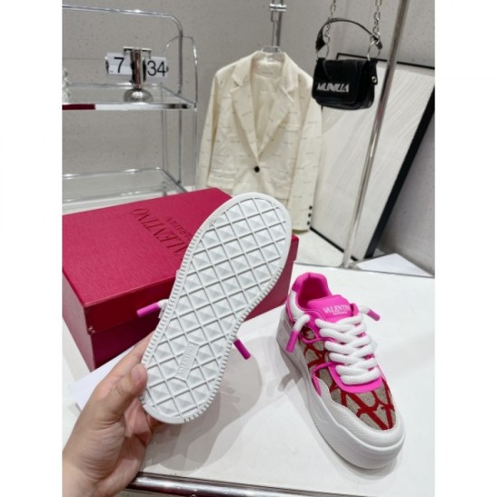 High utilization casual shoes 2023SS VALENTINO Valentino High utilization casual shoes 2023SS VALENTINO Valentino