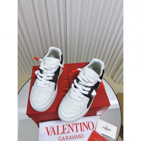 Popular casual shoes 2023SS VALENTINO Valentino this year Popular casual shoes 2023SS VALENTINO Valentino this year