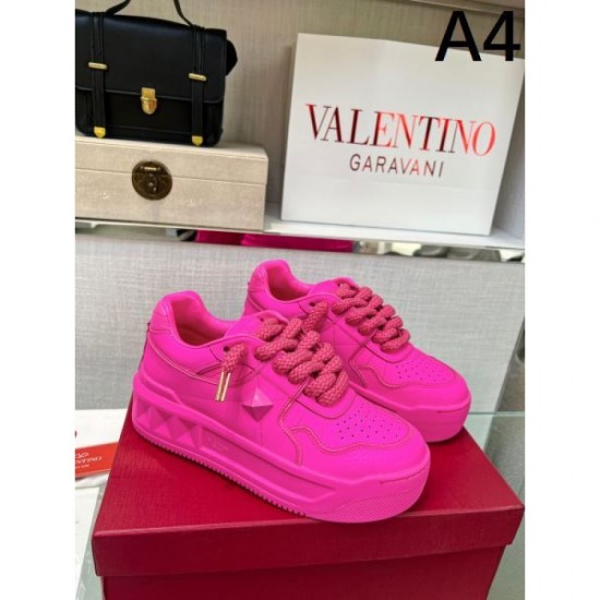 Popular overseas casual shoes 2023FW VALENTINO Popular overseas casual shoes 2023FW VALENTINO