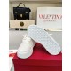 Popular overseas casual shoes 2023FW VALENTINO Popular overseas casual shoes 2023FW VALENTINO