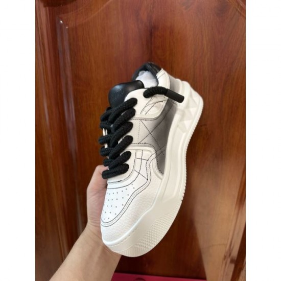 HOT new arrival casual shoes 2023FW VALENTINO Valentino HOT new arrival casual shoes 2023FW VALENTINO Valentino