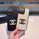 A gift that should be given iPhone mobile case 2023SS CHANEL Chanel A gift that should be given iPhone mobile case 2023SS CHANEL Chanel