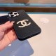 A gift that should be given iPhone mobile case 2023SS CHANEL Chanel A gift that should be given iPhone mobile case 2023SS CHANEL Chanel