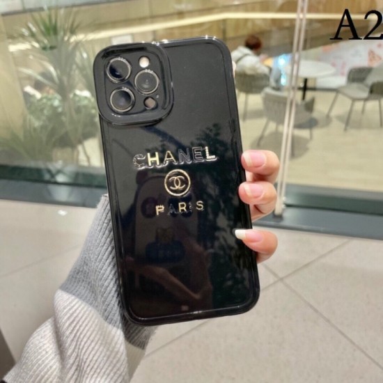 iPhone mobile case 2023SS CHANEL Chanel where the impression that is an adult overflows iPhone mobile case 2023SS CHANEL Chanel where the impression that is an adult overflows