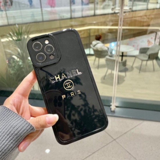 iPhone mobile case 2023SS CHANEL Chanel where the impression that is an adult overflows iPhone mobile case 2023SS CHANEL Chanel where the impression that is an adult overflows