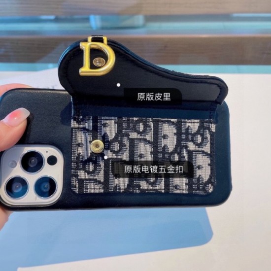 A feeling of fashion is a perfect score iphone carrying case 2023SS DIOR Dior A feeling of fashion is a perfect score iphone carrying case 2023SS DIOR Dior