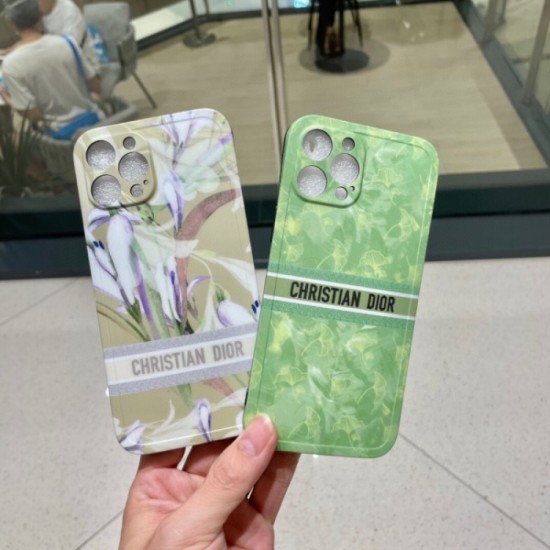 A feeling of fashion is a perfect score iphone carrying case 2023SS DIOR Dior A feeling of fashion is a perfect score iphone carrying case 2023SS DIOR Dior
