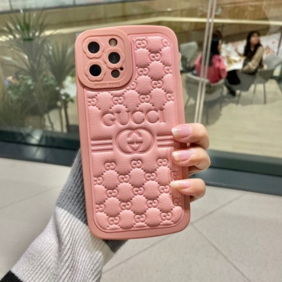 There is a cool and sharp iphone mobile case 2023SS GUCCI Gucci There is a cool and sharp iphone mobile case 2023SS GUCCI Gucci