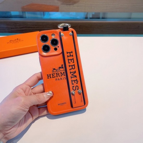 First come, first served limited iphone mobile case 2023SS HERMES Hermes First come, first served limited iphone mobile case 2023SS HERMES Hermes