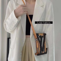 Easy to wear color iPhone mobile case 2023SS LOUIS VUITTON Louis Vuitton