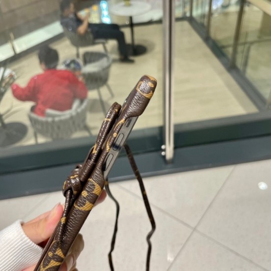 Trendy forefront iphone mobile case 2023SS LOUIS VUITTON Louis Vuitton Trendy forefront iphone mobile case 2023SS LOUIS VUITTON Louis Vuitton
