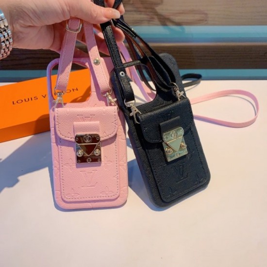 A lot of popularity iphone mobile case 2023SS LOUIS VUITTON Louis Vuitton A lot of popularity iphone mobile case 2023SS LOUIS VUITTON Louis Vuitton