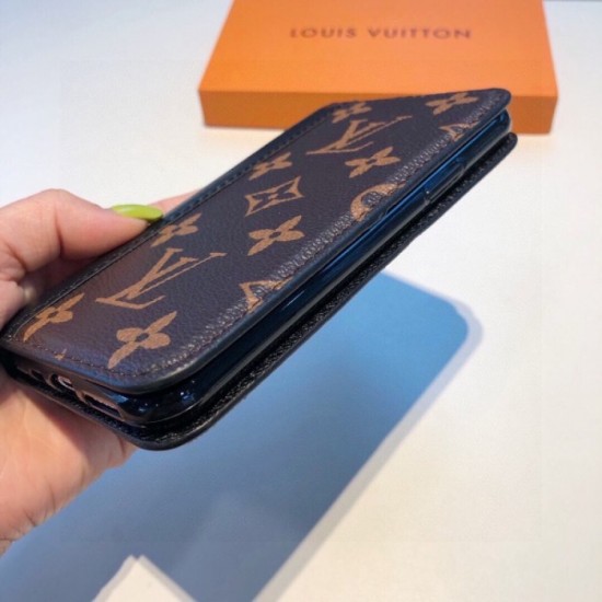 Support soars iphone mobile case 2023SS LOUIS VUITTON Louis Vuitton Support soars iphone mobile case 2023SS LOUIS VUITTON Louis Vuitton