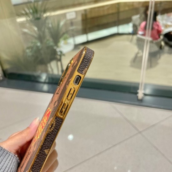 Limited design iphone mobile case 2023SS LOUIS VUITTON Louis Vuitton Limited design iphone mobile case 2023SS LOUIS VUITTON Louis Vuitton