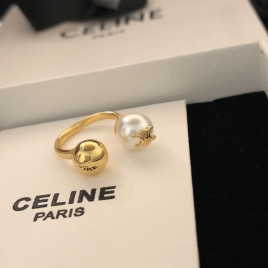 2023FW Ring CELINE For an elegant casual outfit 2023FW Ring CELINE For an elegant casual outfit