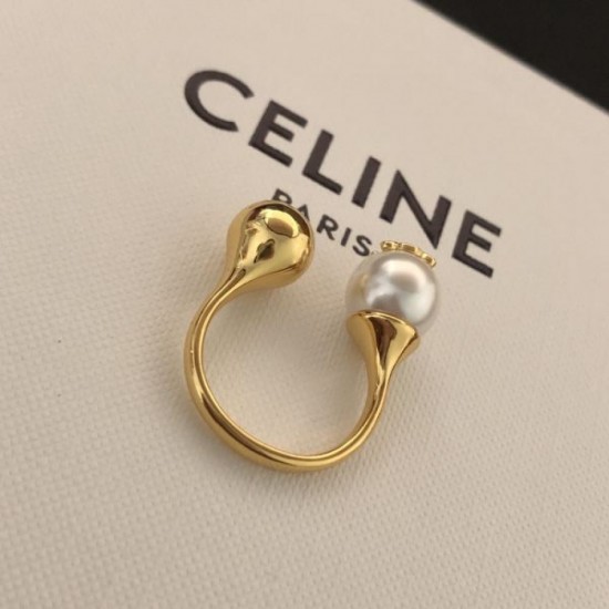 2023FW Ring CELINE For an elegant casual outfit 2023FW Ring CELINE For an elegant casual outfit