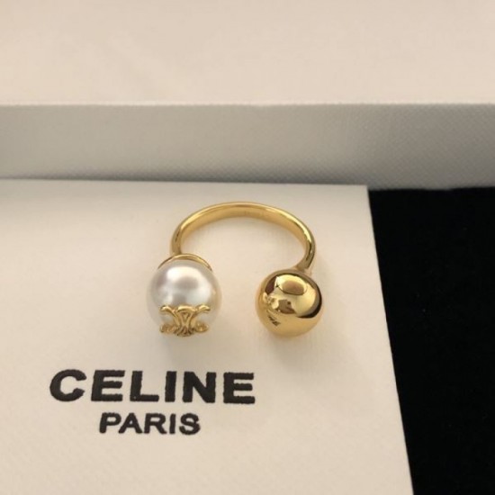 2023FW Ring CELINE For an elegant casual outfit 2023FW Ring CELINE For an elegant casual outfit